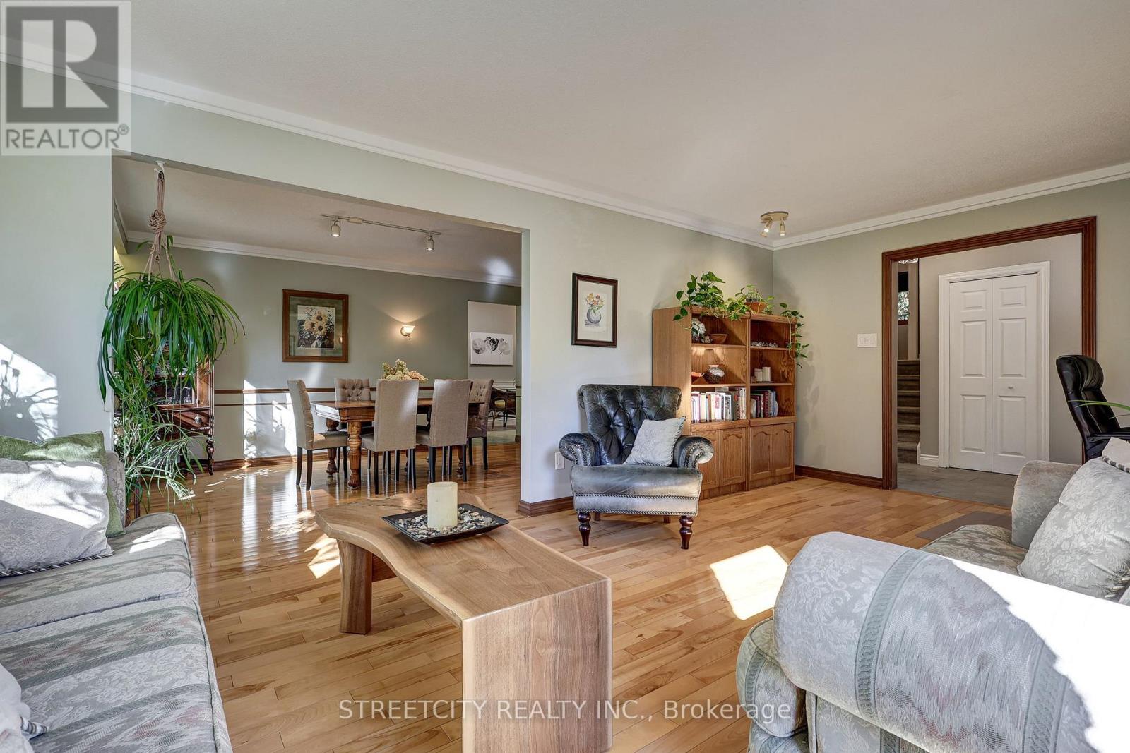 71 Glenburnie Crescent, London North, Ontario  N5X 2A1 - Photo 17 - X12473458