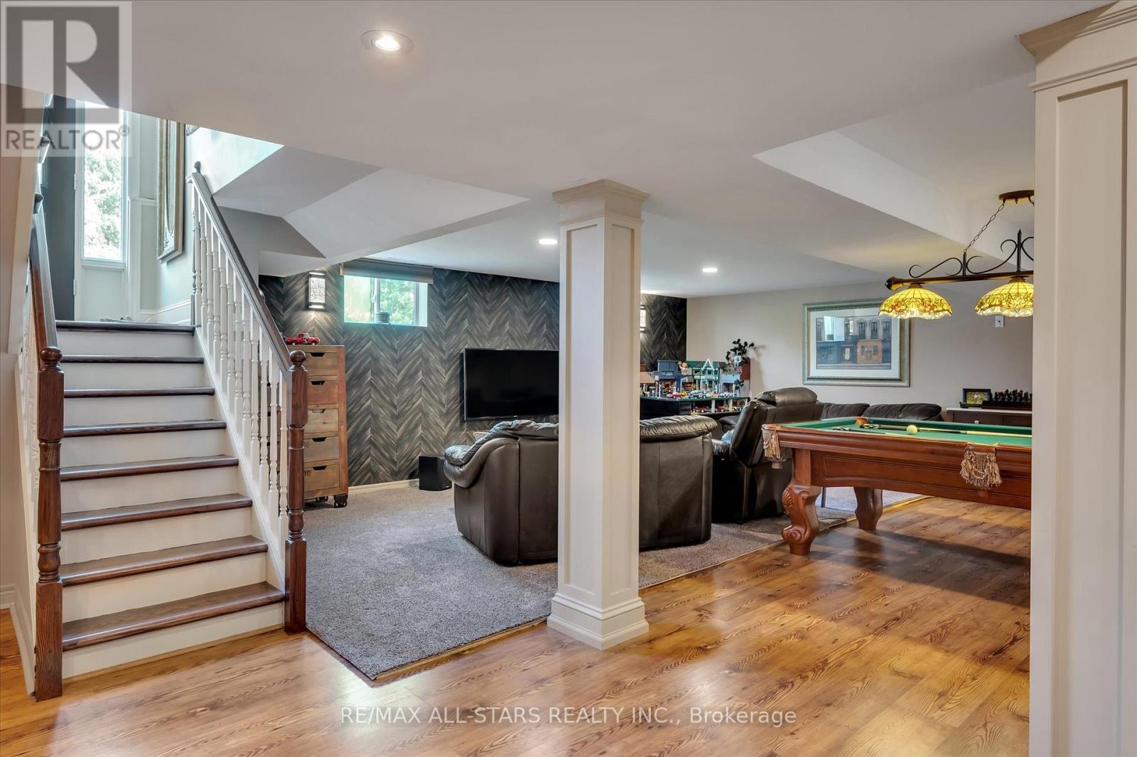 5427 Ravenshoe Road, East Gwillimbury, Ontario  L0E 1R0 - Photo 35 - N12336382