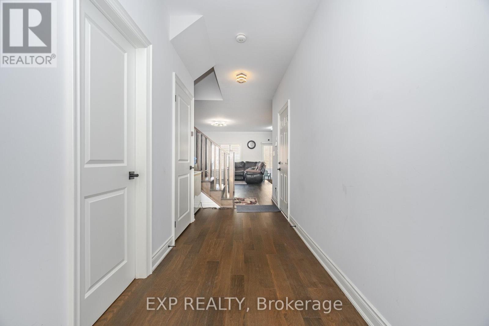 13 Alan Williams Trail, Uxbridge, Ontario  L9P 0R5 - Photo 7 - N12486224