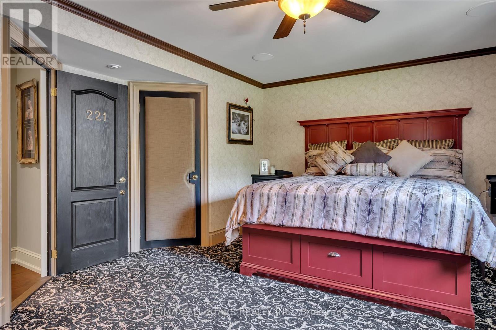 5427 Ravenshoe Road, East Gwillimbury, Ontario  L0E 1R0 - Photo 30 - N12336382