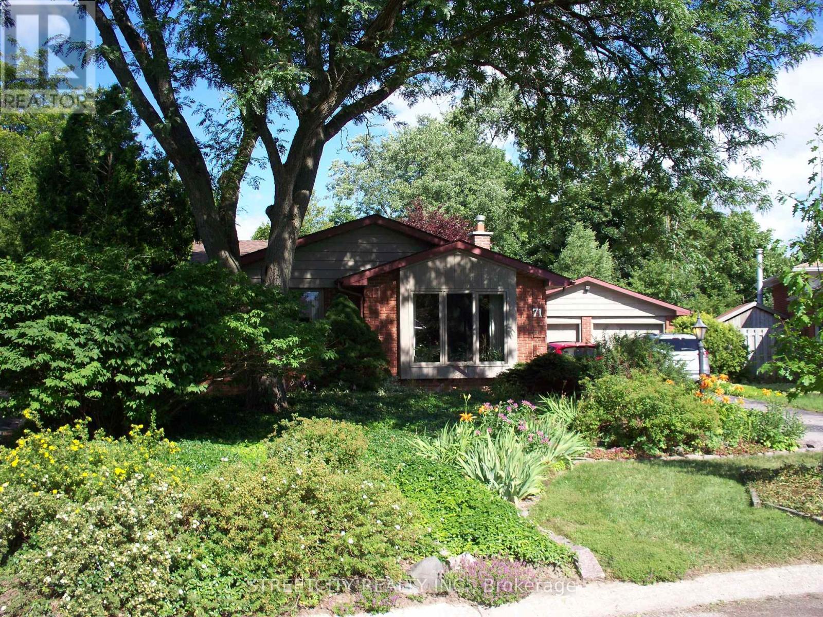 71 Glenburnie Crescent, London North, Ontario  N5X 2A1 - Photo 49 - X12473458