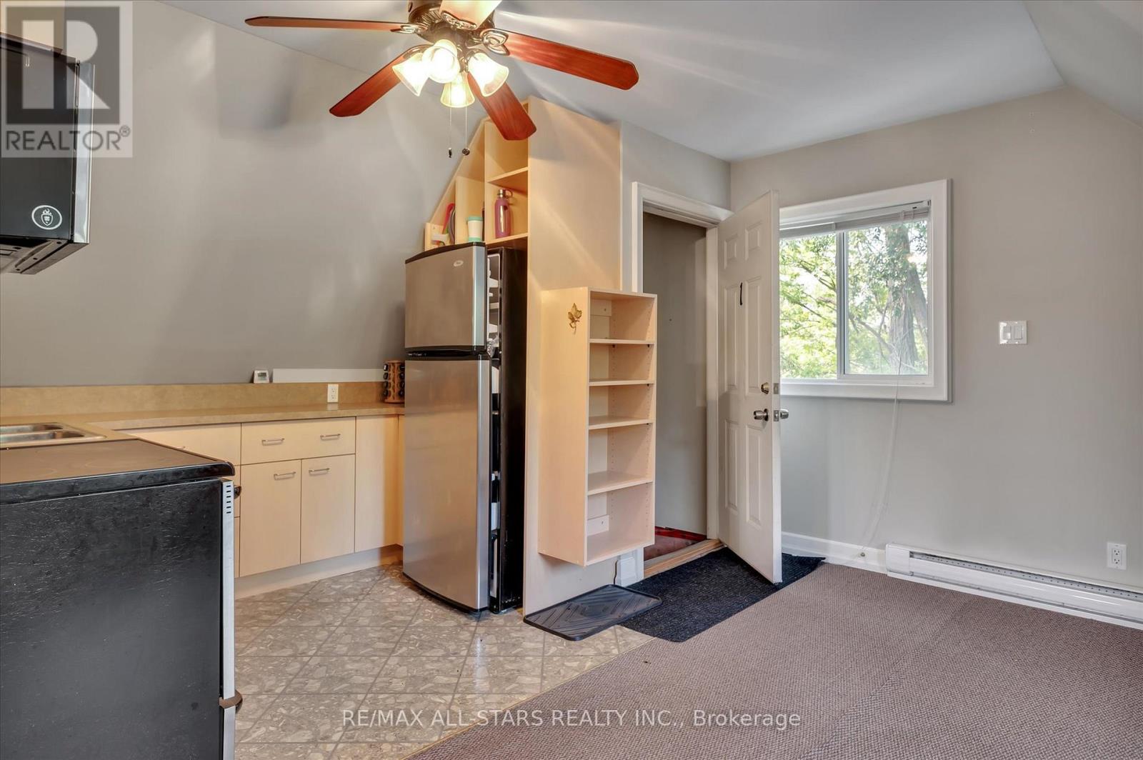 5427 Ravenshoe Road, East Gwillimbury, Ontario  L0E 1R0 - Photo 38 - N12336382