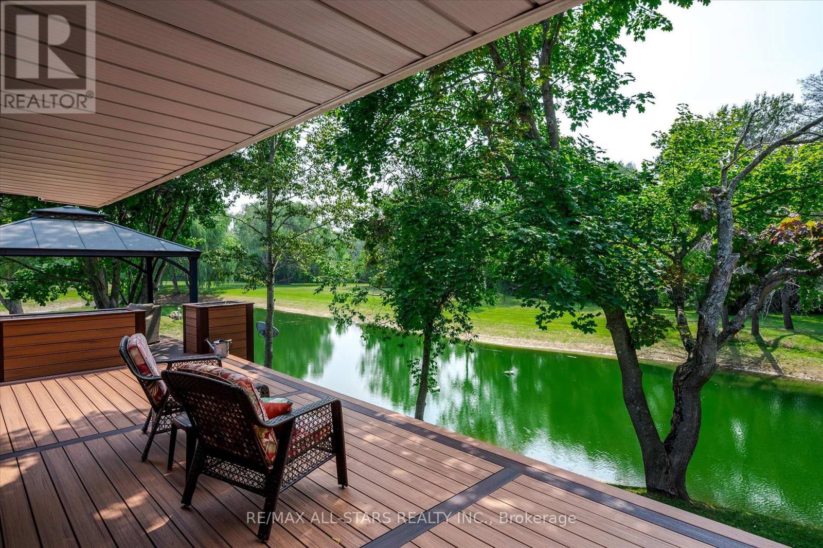 5427 Ravenshoe Road, East Gwillimbury, Ontario  L0E 1R0 - Photo 22 - N12336382