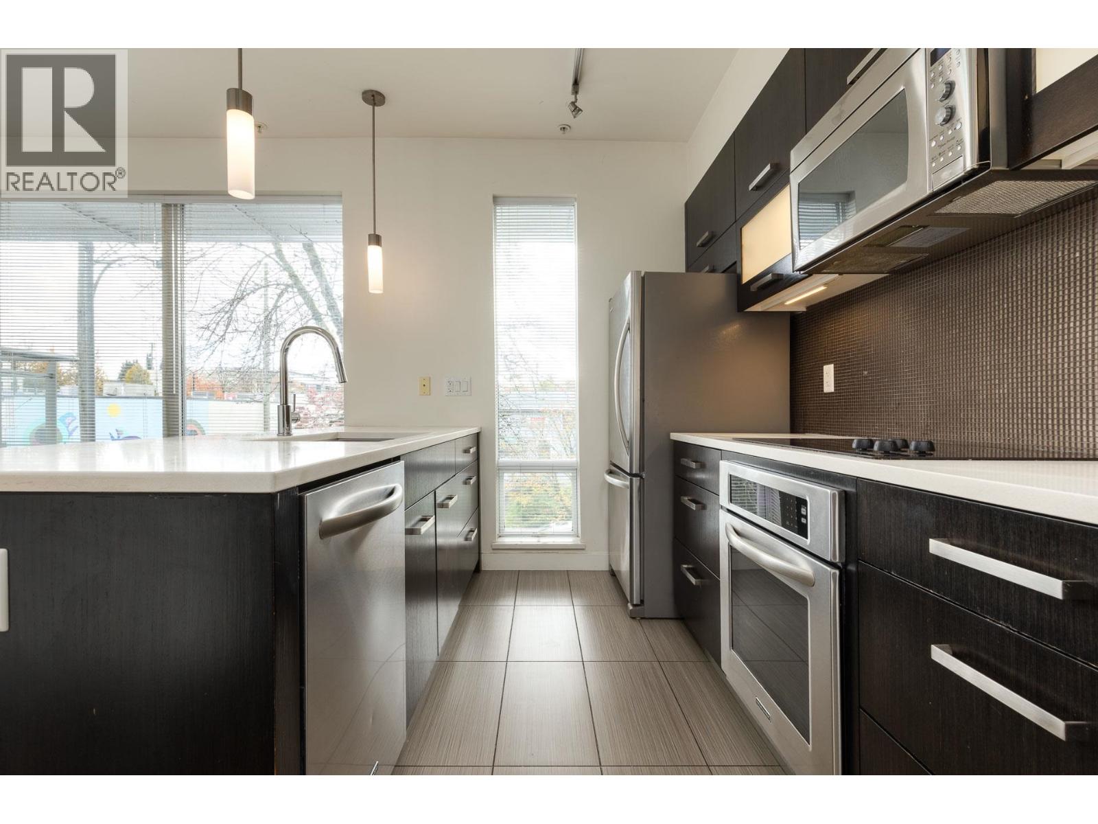 218 3333 Main Street, Vancouver, British Columbia  V5V 3M8 - Photo 4 - R3063132