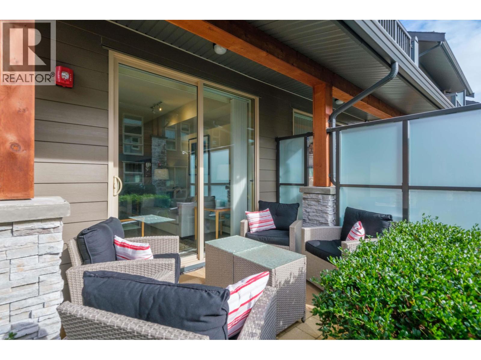 14 244 E 5th Street, North Vancouver, British Columbia  V7L 1L7 - Photo 3 - R3063140