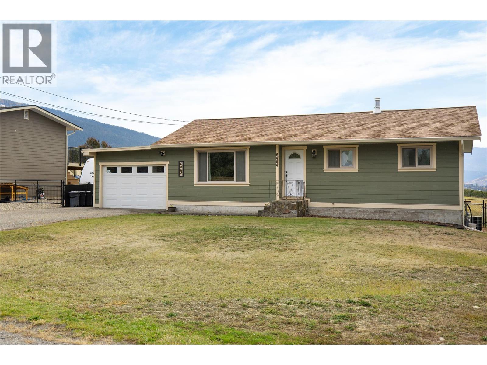 6454 Holbrook Road, Vernon, British Columbia  V1B 3T6 - Photo 3 - 10367096