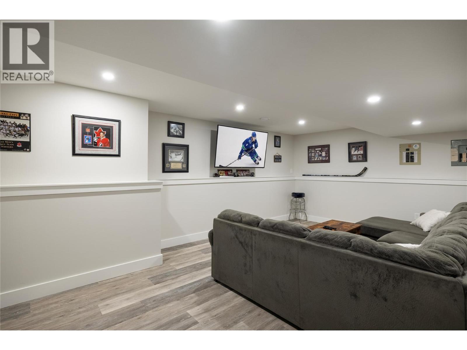 6454 Holbrook Road, Vernon, British Columbia  V1B 3T6 - Photo 36 - 10367096