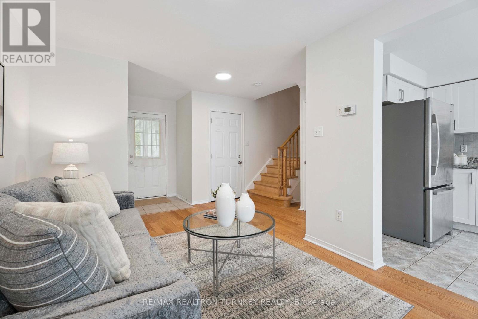 83 Pickett Crescent, Barrie, Ontario  L4N 8C1 - Photo 16 - S12466329