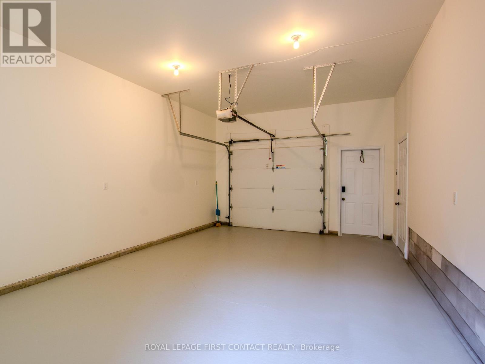 25 Holgate Street, Barrie (Allandale), Ontario  L4N 2T6 - Photo 39 - S12486413