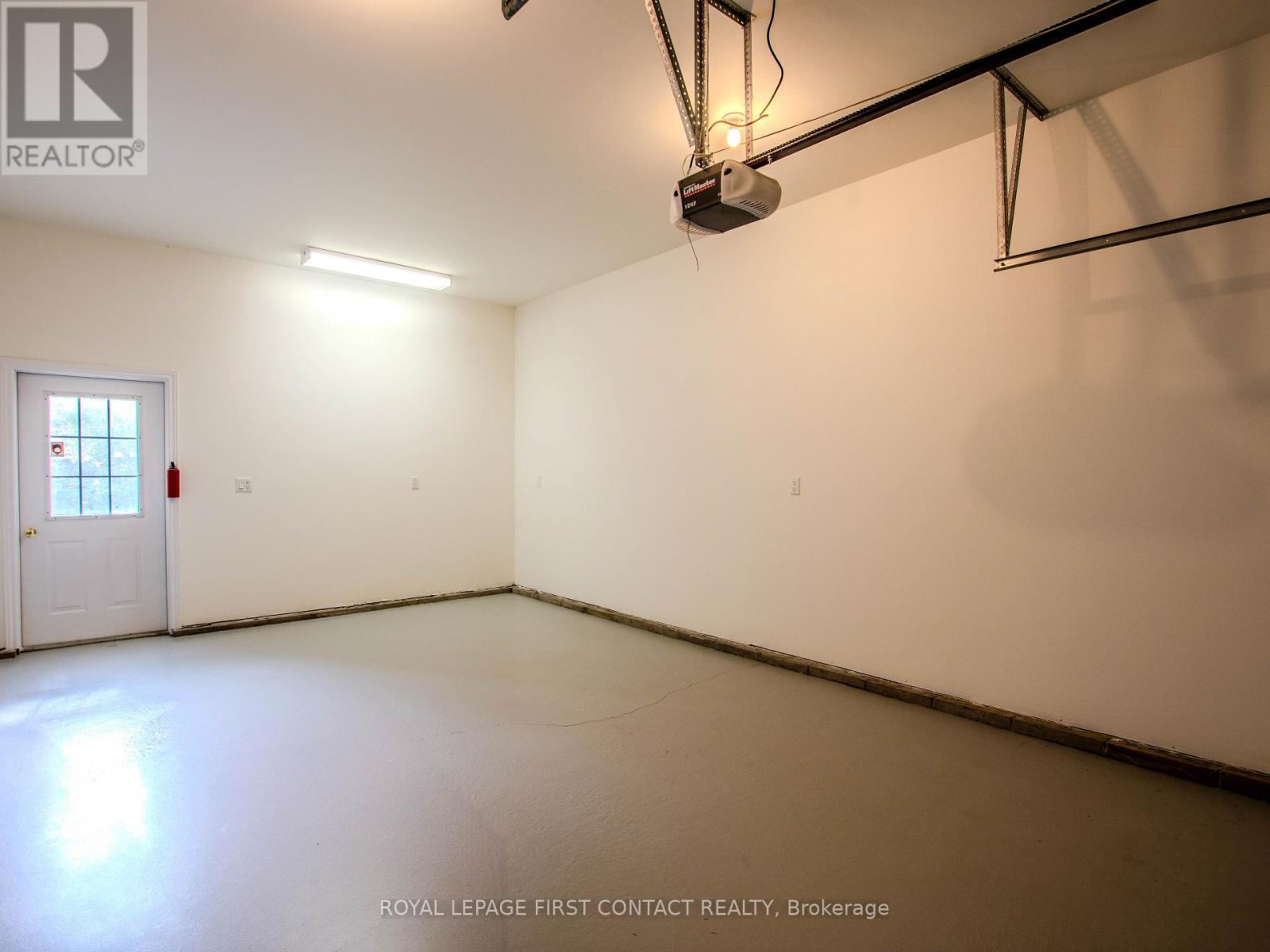 25 Holgate Street, Barrie (Allandale), Ontario  L4N 2T6 - Photo 38 - S12486413