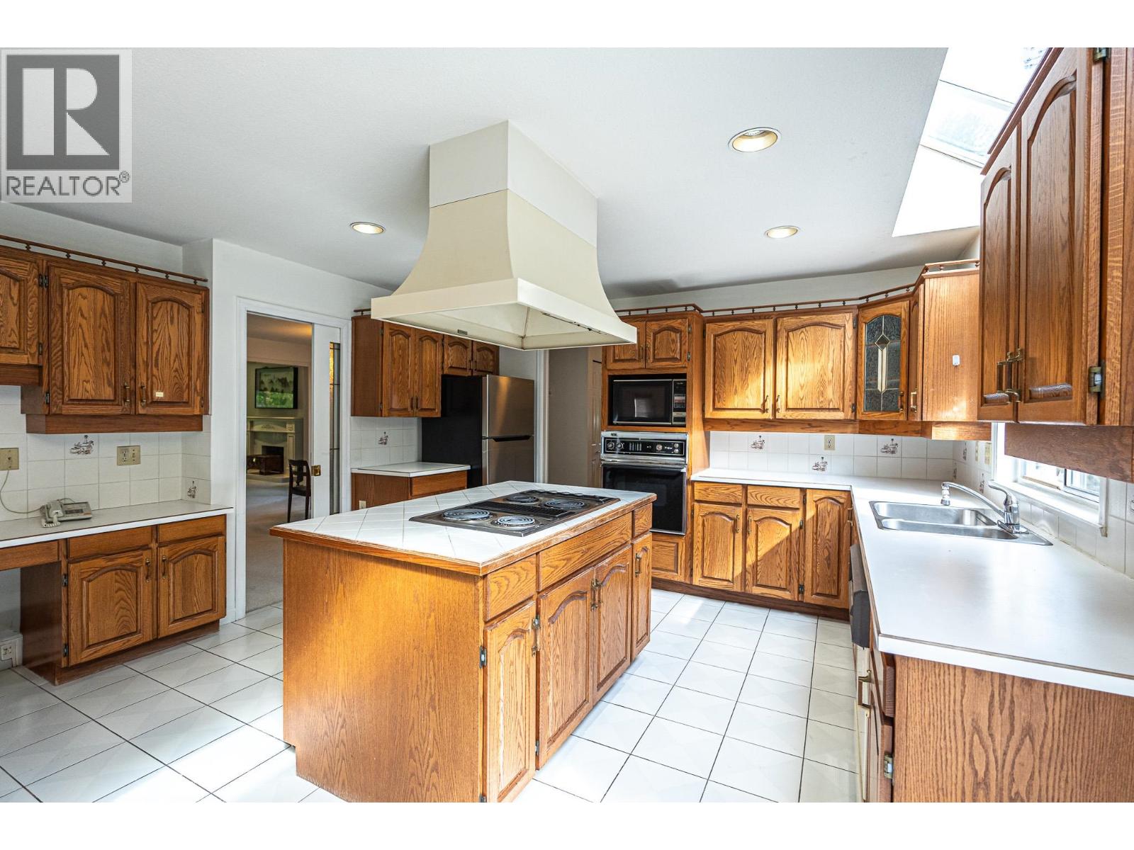 6056 Trafalgar Street, Vancouver, British Columbia  V6N 1C4 - Photo 6 - R3063151