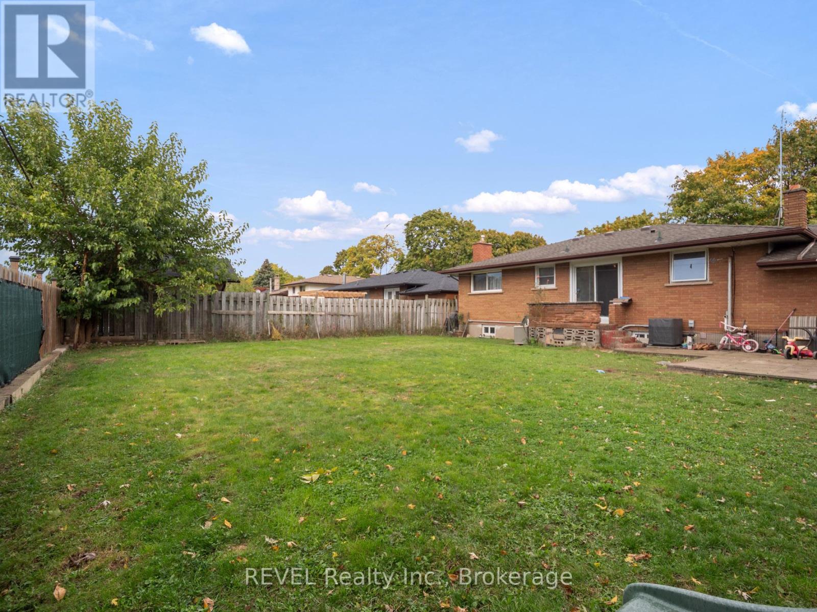 95 Windward Street, St. Catharines, Ontario  L2M 4C4 - Photo 31 - X12484204