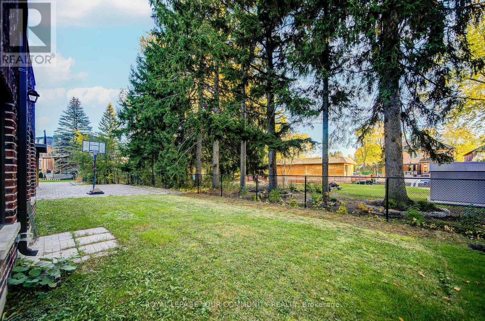 61 Headwater Crescent, Richmond Hill, Ontario  L4E 0T2 - Photo 28 - N12460510