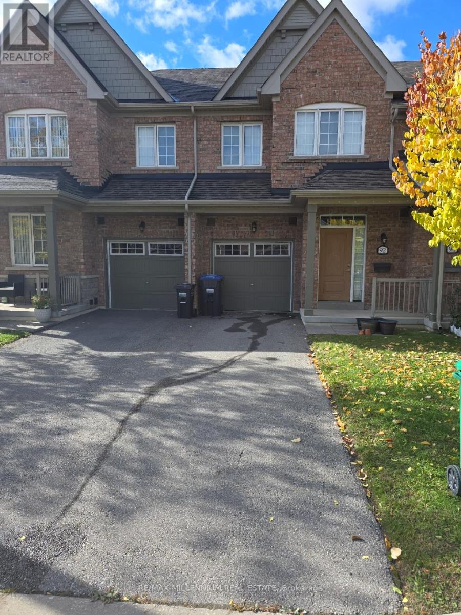 92 HONEYVIEW TRAIL, Brampton, Ontario