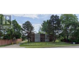 6 EASTON PLACE, Brampton, Ontario