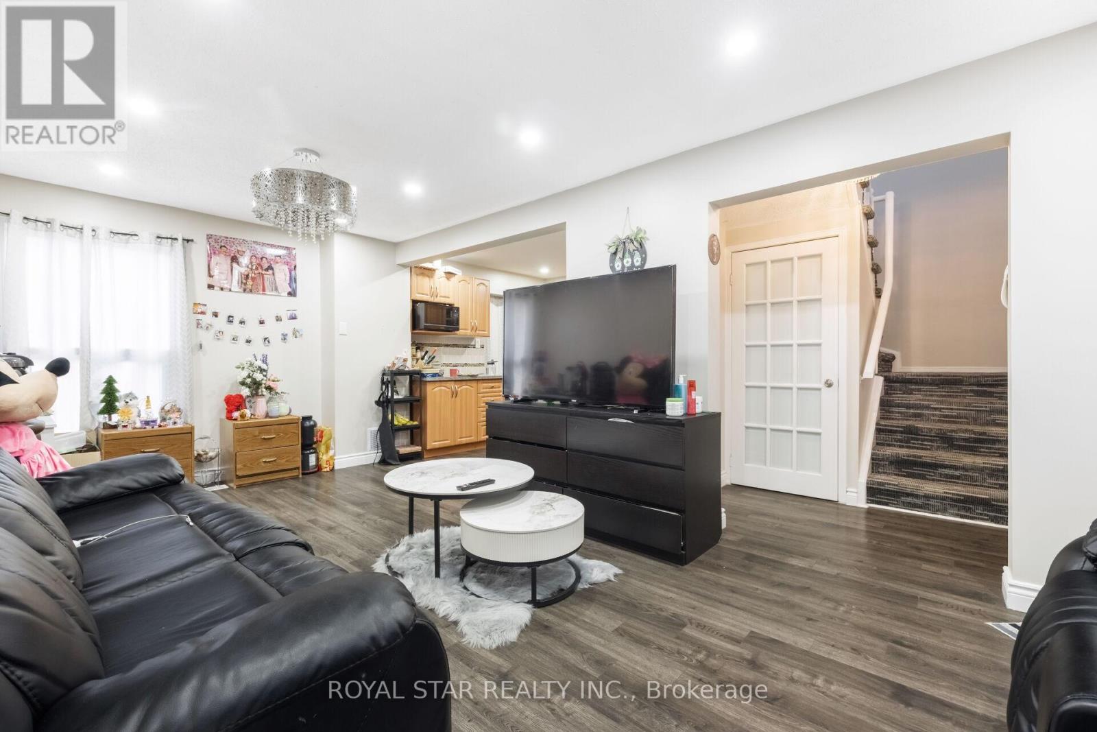 137 Ecclestone Drive, Brampton (Brampton West), Ontario  L6X 3P7 - Photo 14 - W12485580