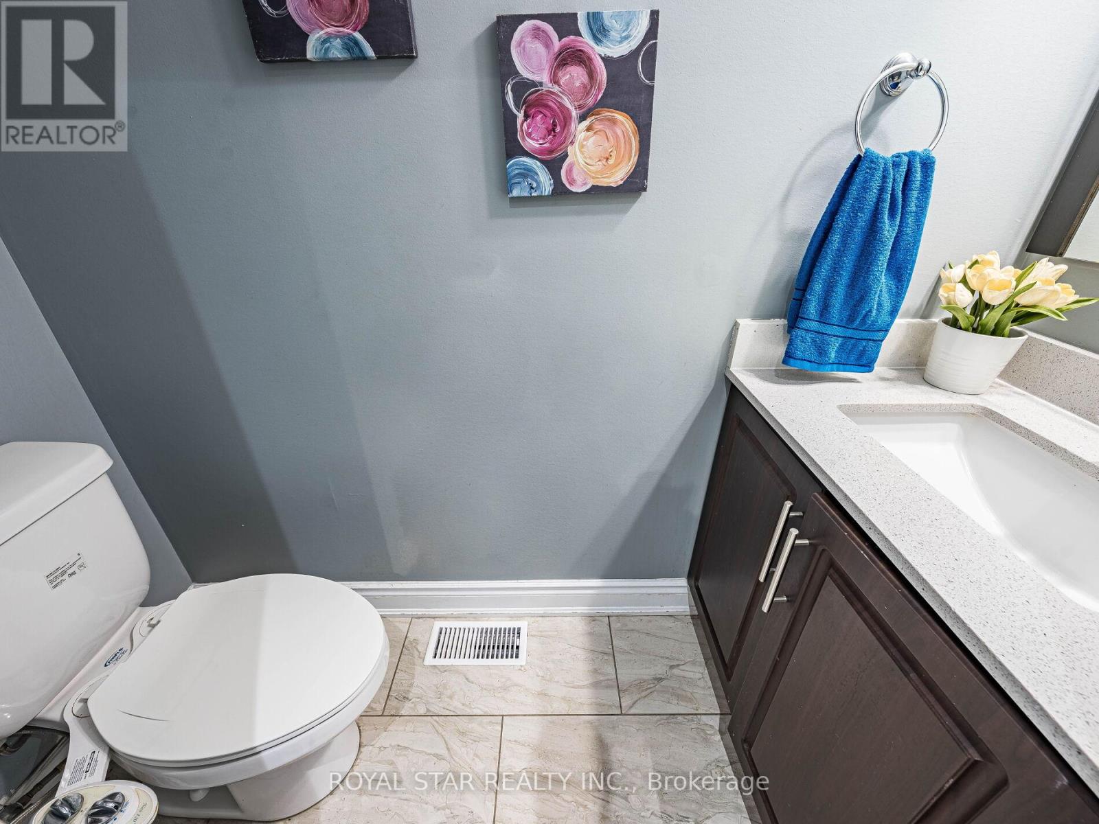 1 Gold Finch Court, Brampton, Ontario  L6S 2K7 - Photo 13 - W12436656