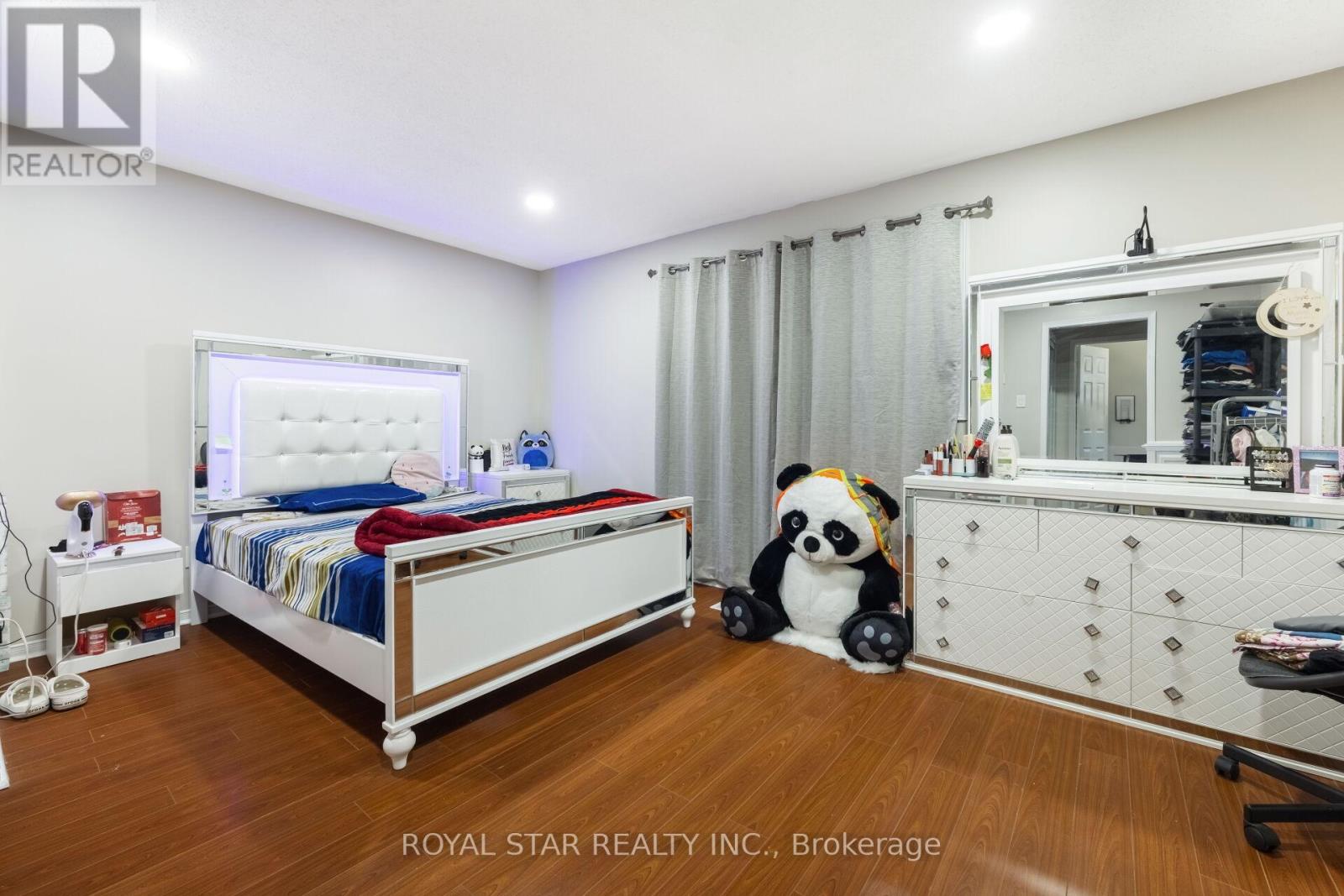 137 Ecclestone Drive, Brampton (Brampton West), Ontario  L6X 3P7 - Photo 20 - W12485580