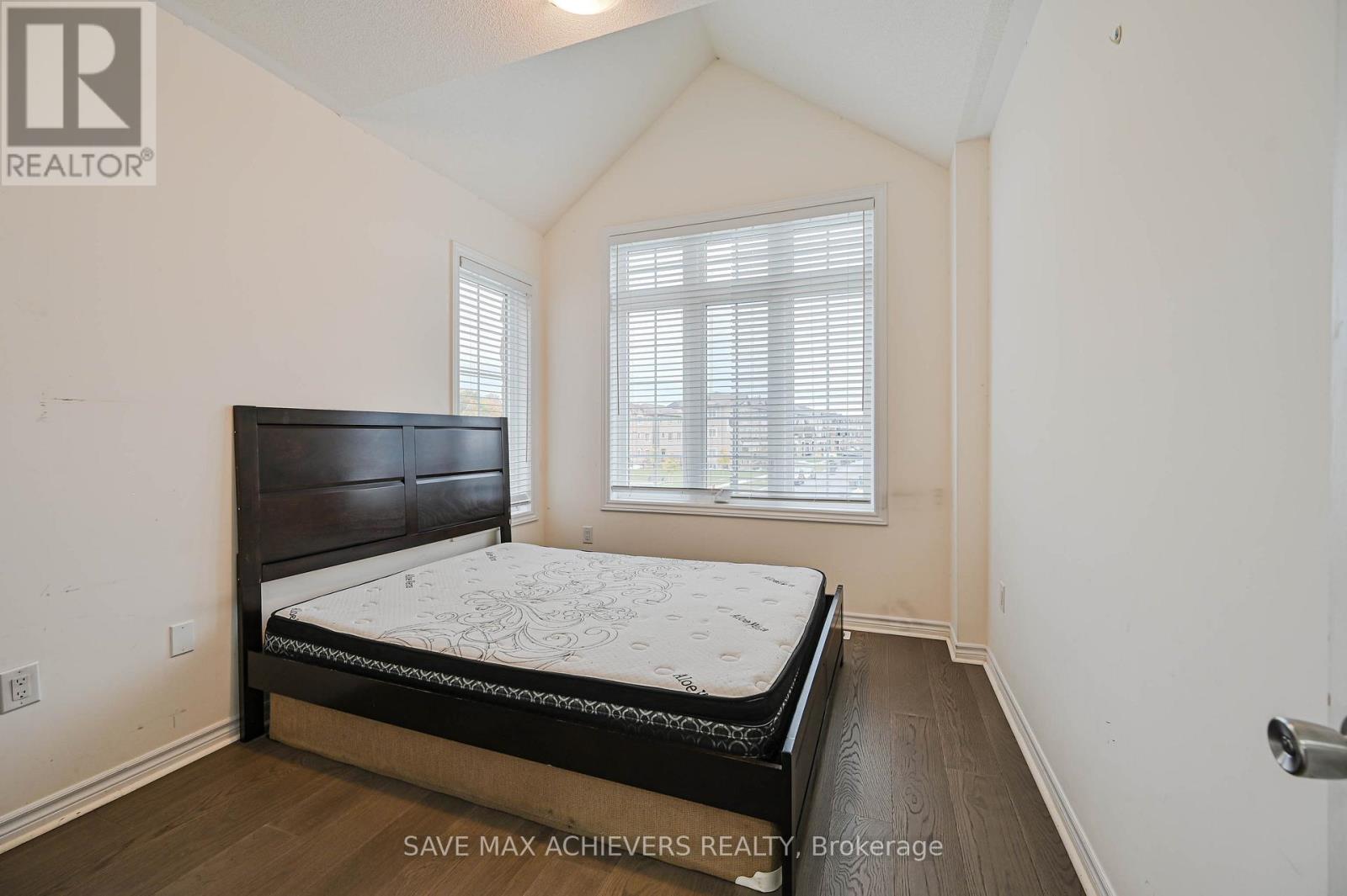 4 Hashmi Place, Brampton, Ontario  L6Y 6K1 - Photo 35 - W12486914