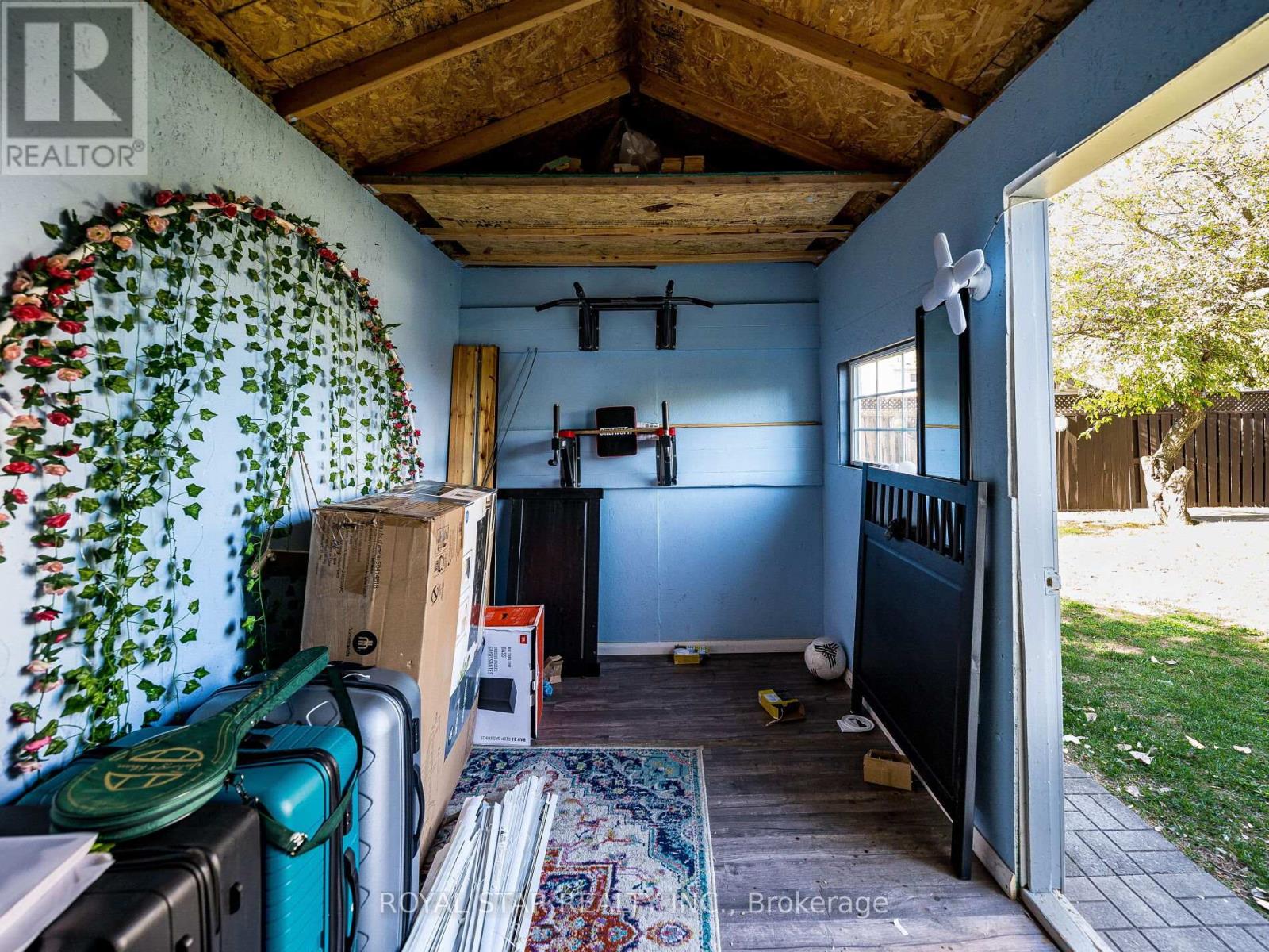 1 Gold Finch Court, Brampton, Ontario  L6S 2K7 - Photo 43 - W12436656