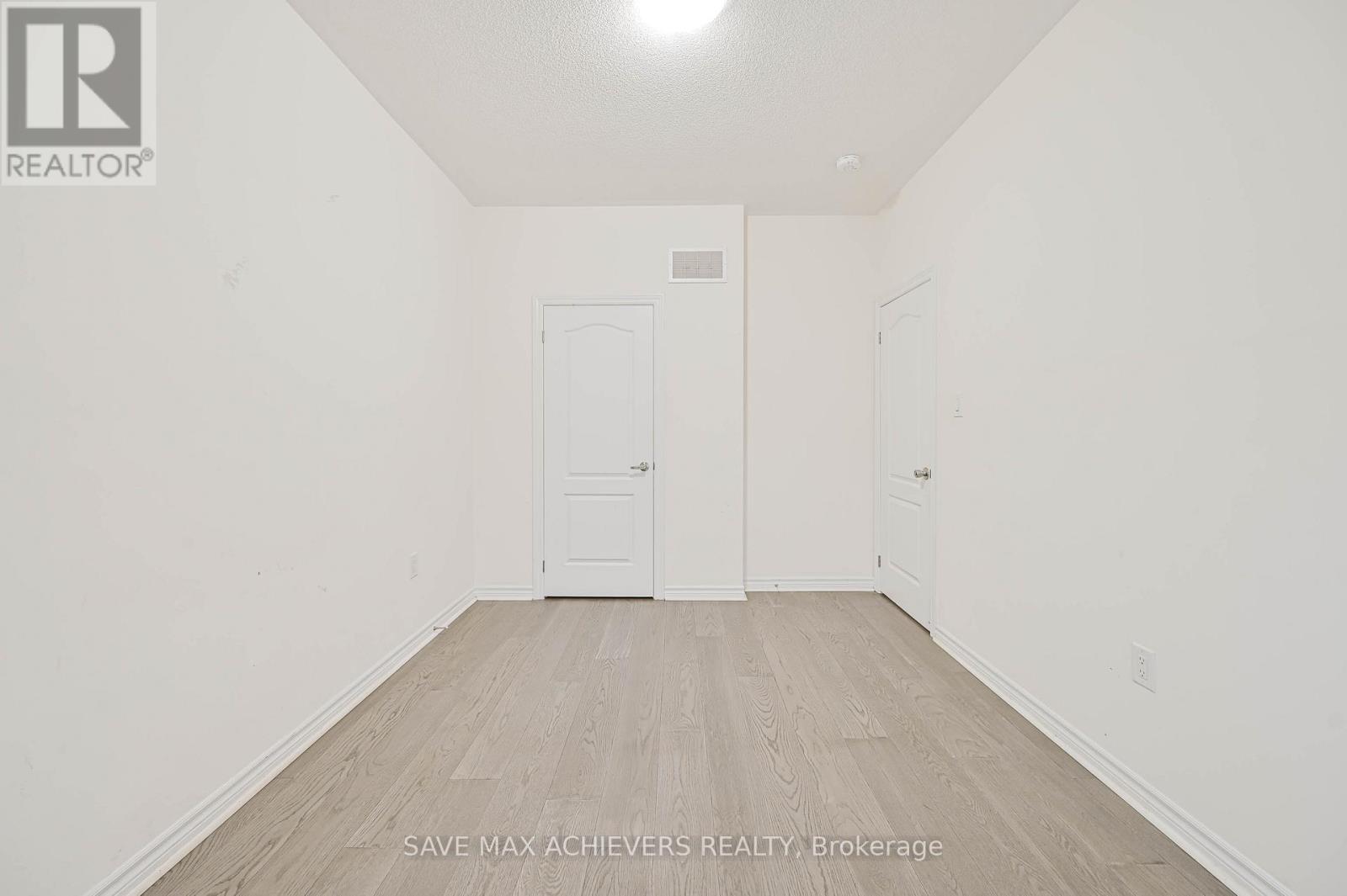 4 Hashmi Place, Brampton, Ontario  L6Y 6K1 - Photo 41 - W12486914