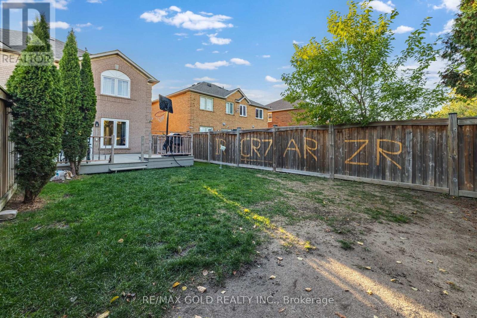 63 Mount Fuji Crescent, Brampton (Sandringham-Wellington), Ontario  L6R 2L5 - Photo 46 - W12487004