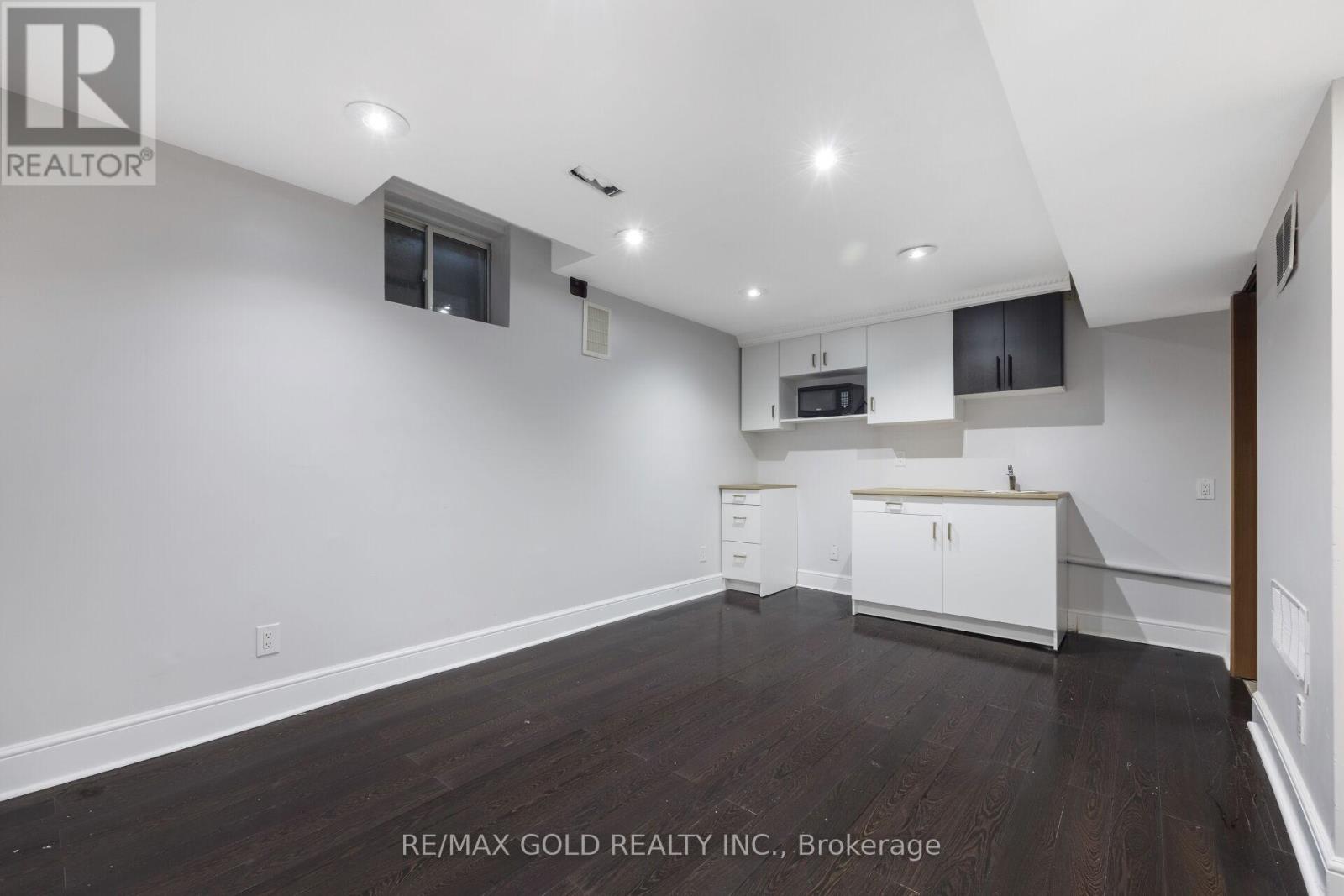 63 Mount Fuji Crescent, Brampton (Sandringham-Wellington), Ontario  L6R 2L5 - Photo 36 - W12487004