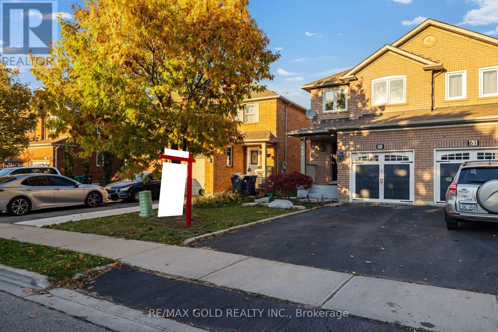 63 Mount Fuji Crescent, Brampton (Sandringham-Wellington), Ontario  L6R 2L5 - Photo 5 - W12487004