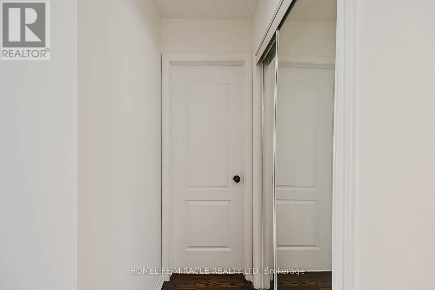 58 Sweetwood Circle, Brampton, Ontario  L7A 2X7 - Photo 22 - W12487319