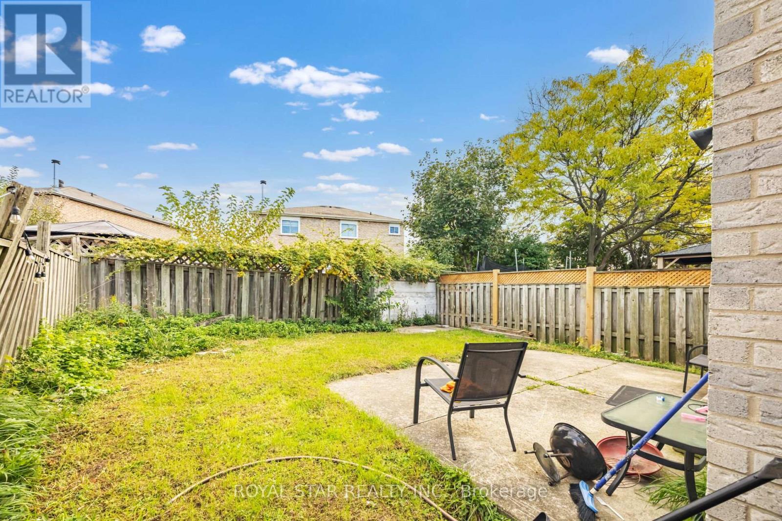 137 Ecclestone Drive, Brampton (Brampton West), Ontario  L6X 3P7 - Photo 47 - W12485580