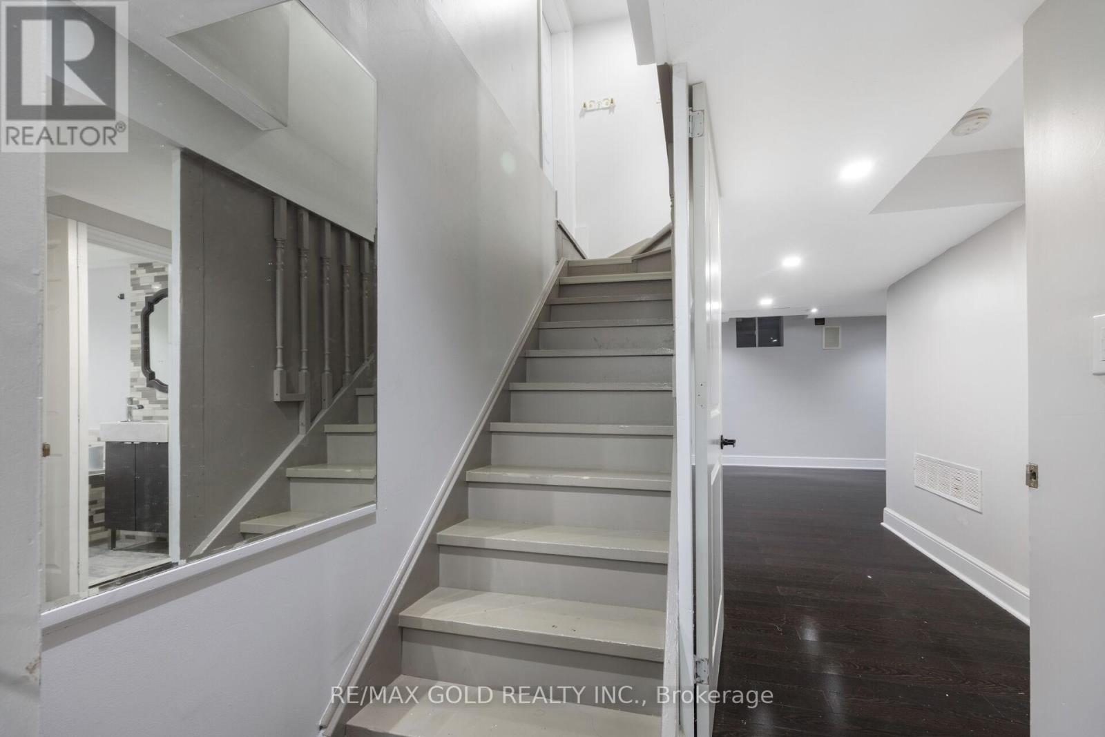 63 Mount Fuji Crescent, Brampton (Sandringham-Wellington), Ontario  L6R 2L5 - Photo 42 - W12487004