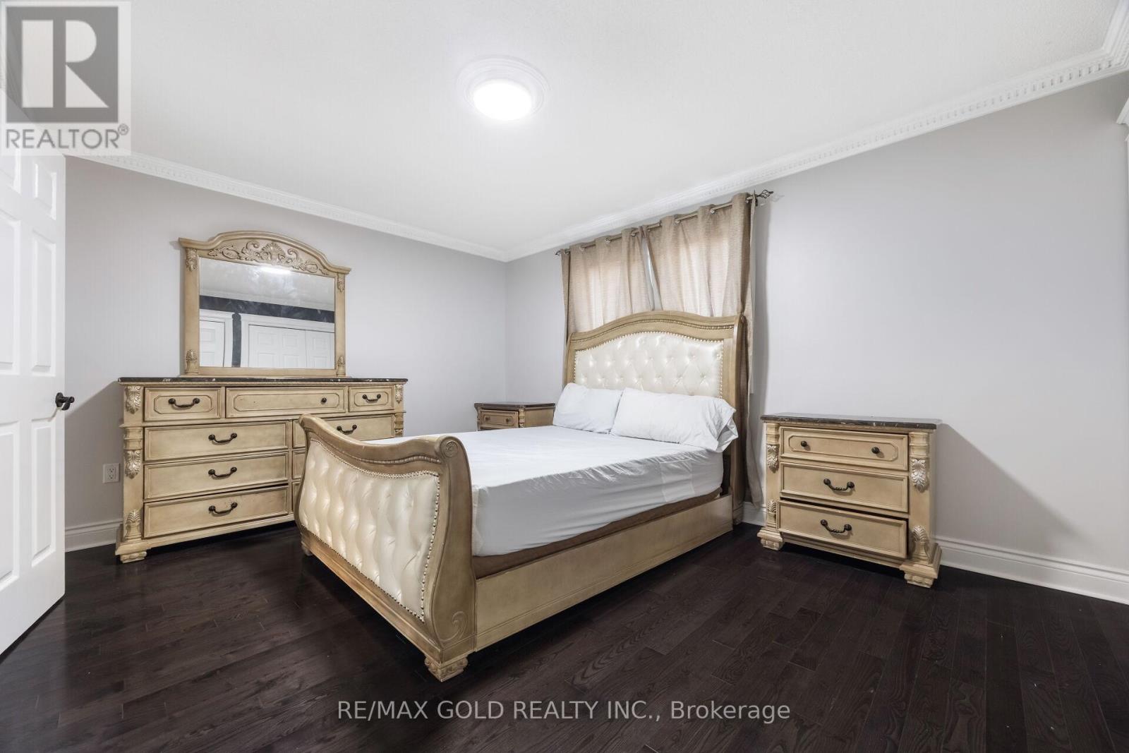 63 Mount Fuji Crescent, Brampton (Sandringham-Wellington), Ontario  L6R 2L5 - Photo 23 - W12487004