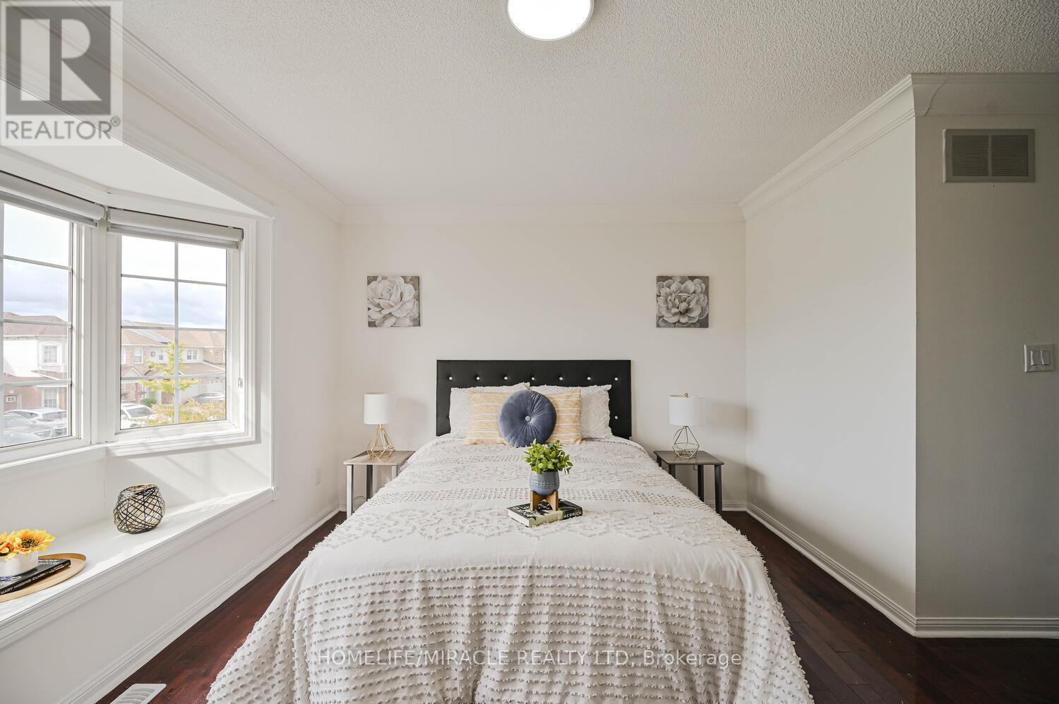 58 Sweetwood Circle, Brampton, Ontario  L7A 2X7 - Photo 31 - W12487319