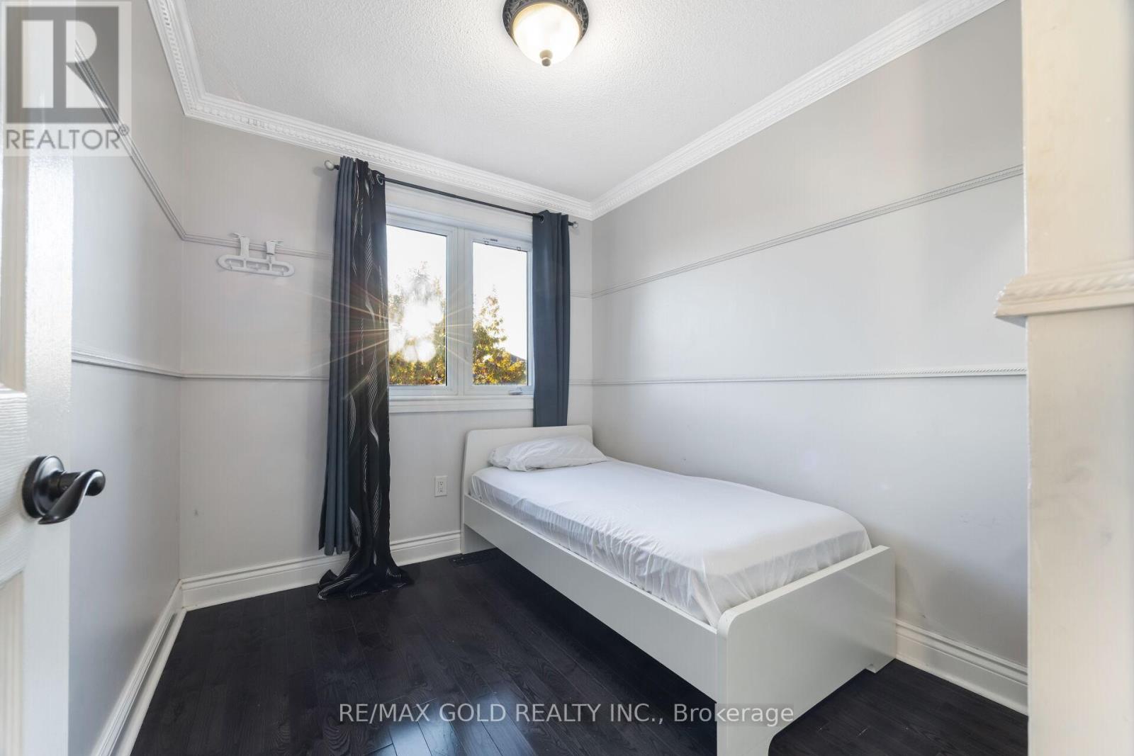 63 Mount Fuji Crescent, Brampton (Sandringham-Wellington), Ontario  L6R 2L5 - Photo 32 - W12487004