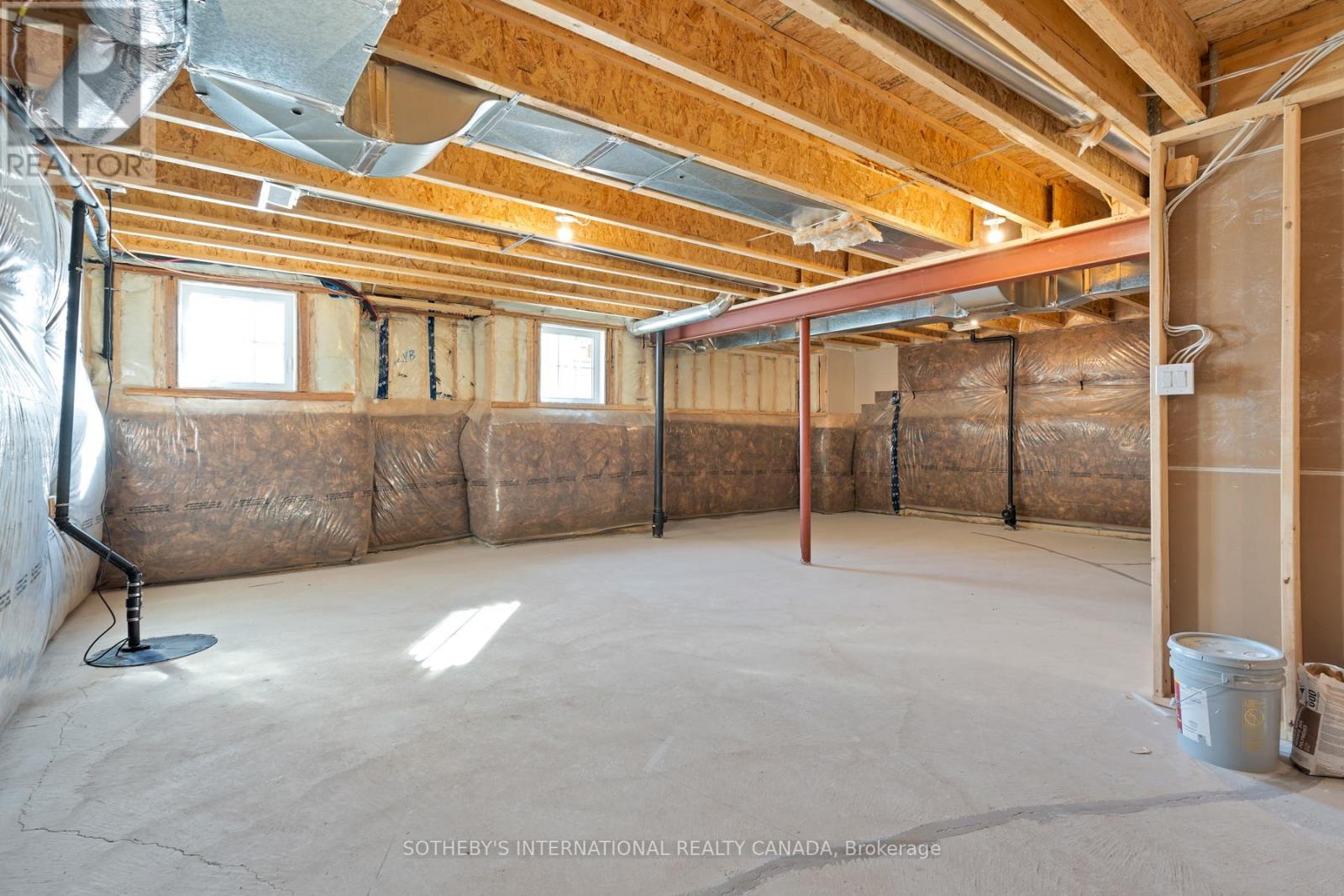 1556 Cookman Drive, Milton, Ontario  L9E 2A7 - Photo 44 - W12487511