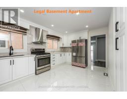 11 CROSSWOOD LANE, Brampton, Ontario