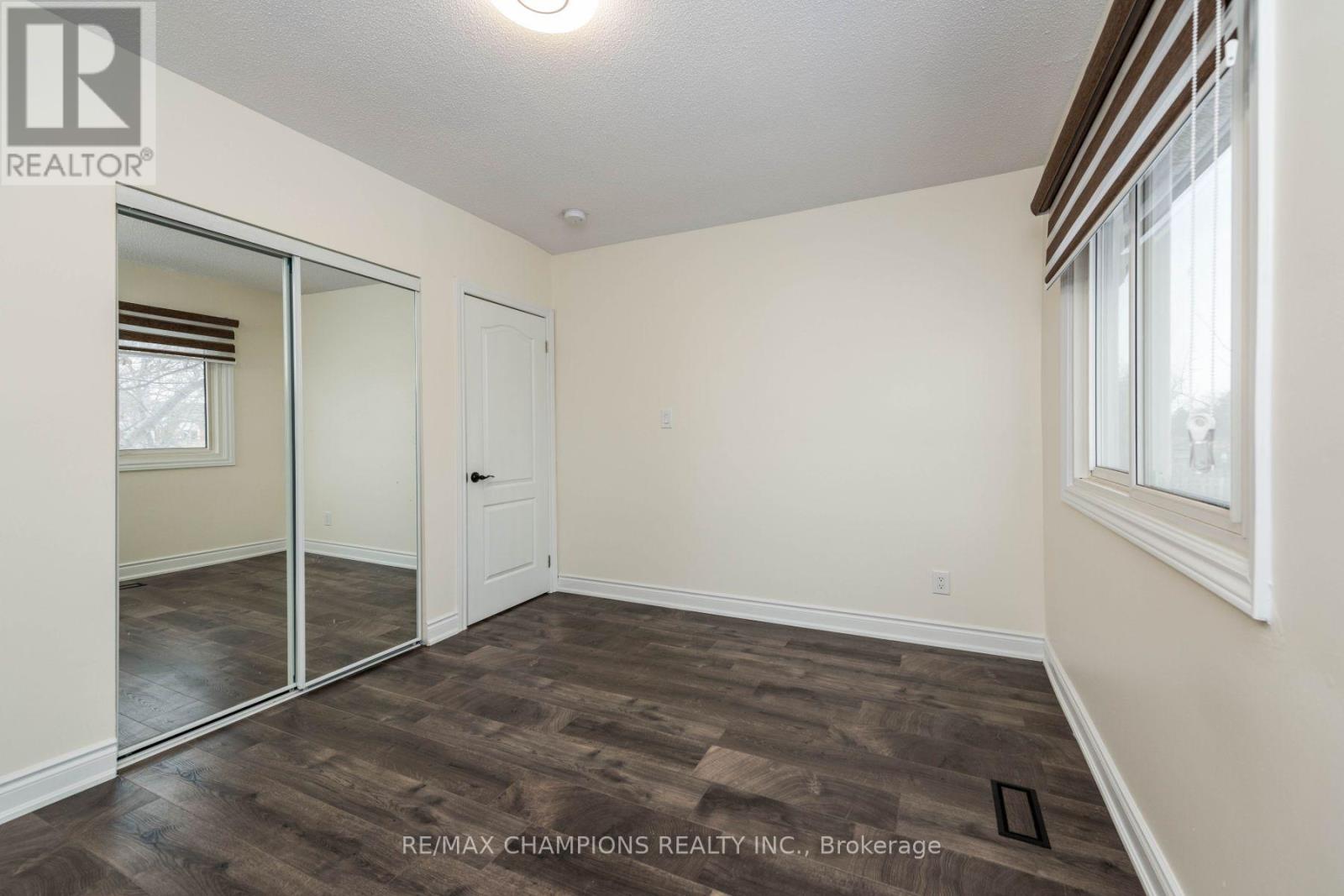 11 Crosswood Lane, Brampton, Ontario  L6V 3M1 - Photo 22 - W12487547