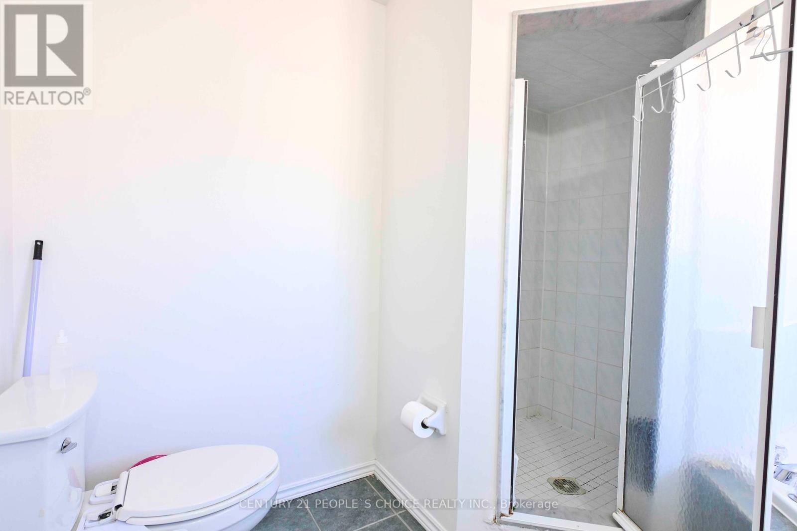 62 Pauline Crescent, Brampton, Ontario  L7A 2V6 - Photo 25 - W12487748