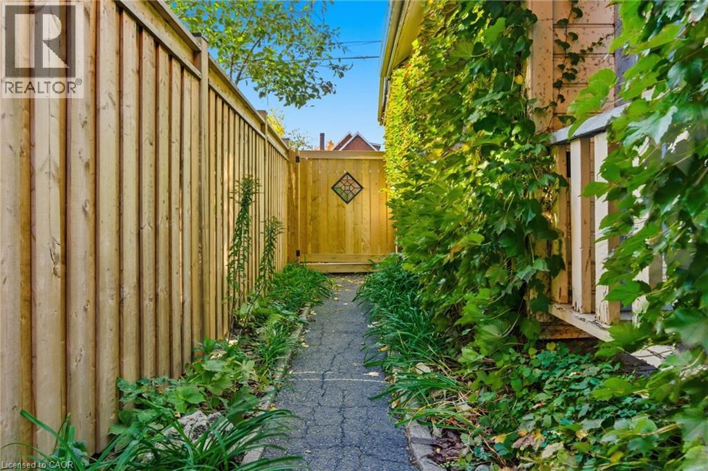 30 Ontario Avenue, Hamilton, Ontario  L8N 2X2 - Photo 19 - 40782481