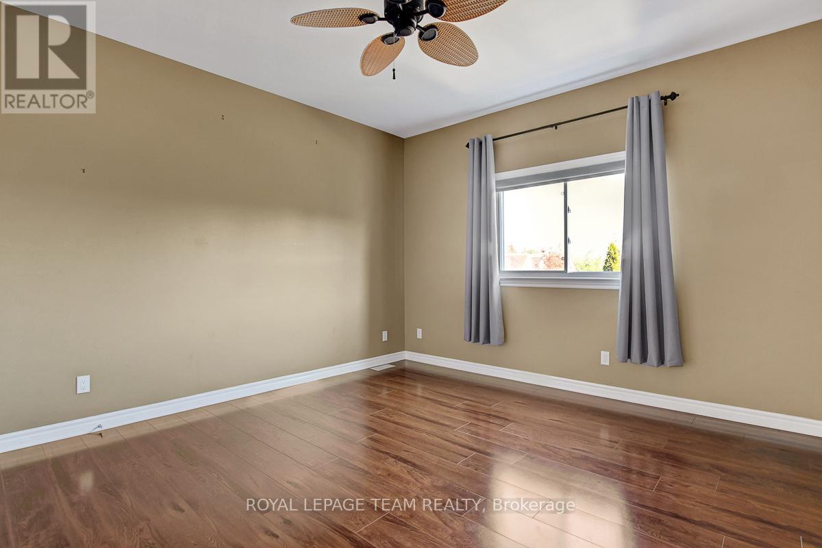 520 Clothier Street W, North Grenville, Ontario  K0G 1J0 - Photo 17 - X12257928