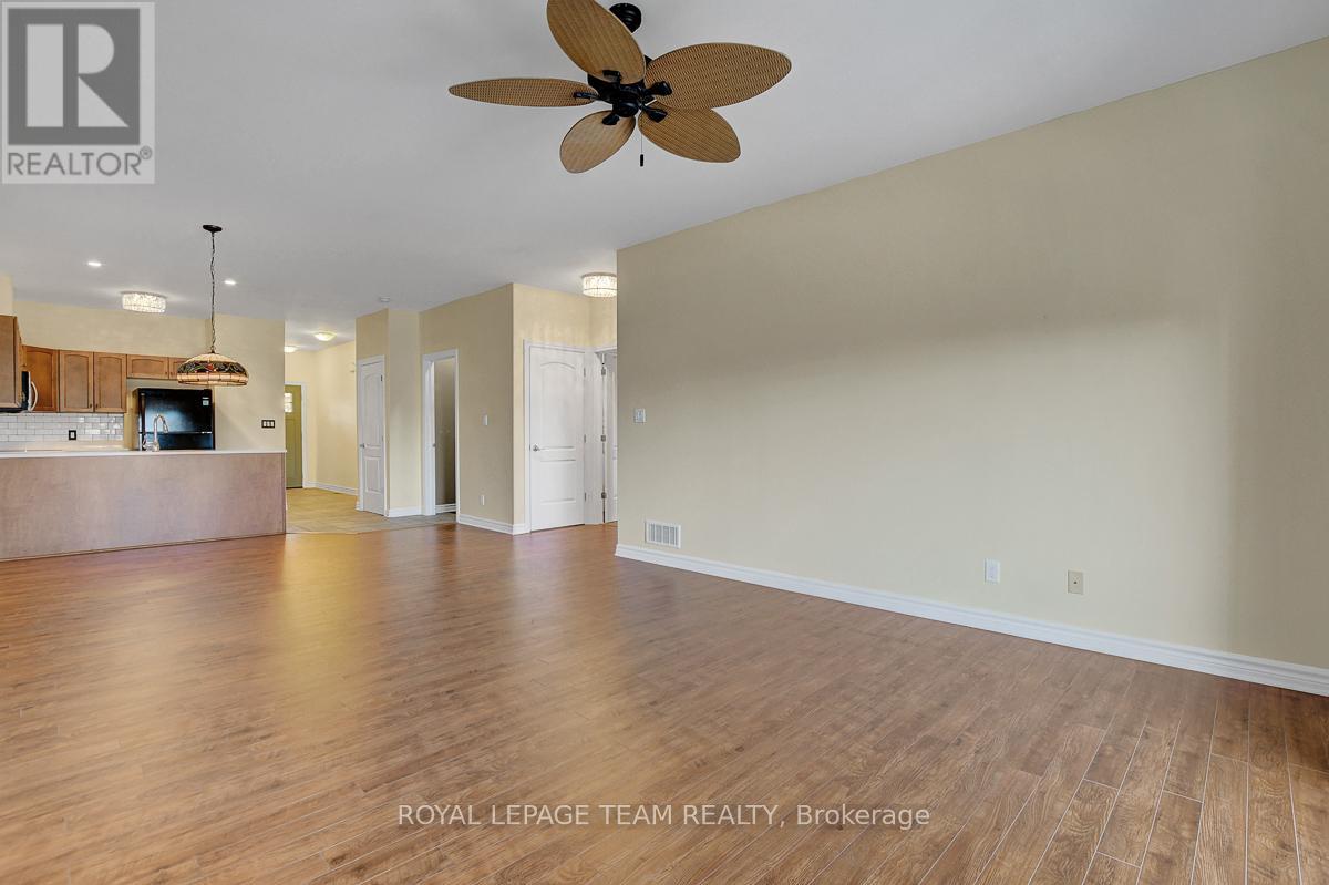 520 Clothier Street W, North Grenville, Ontario  K0G 1J0 - Photo 12 - X12257928