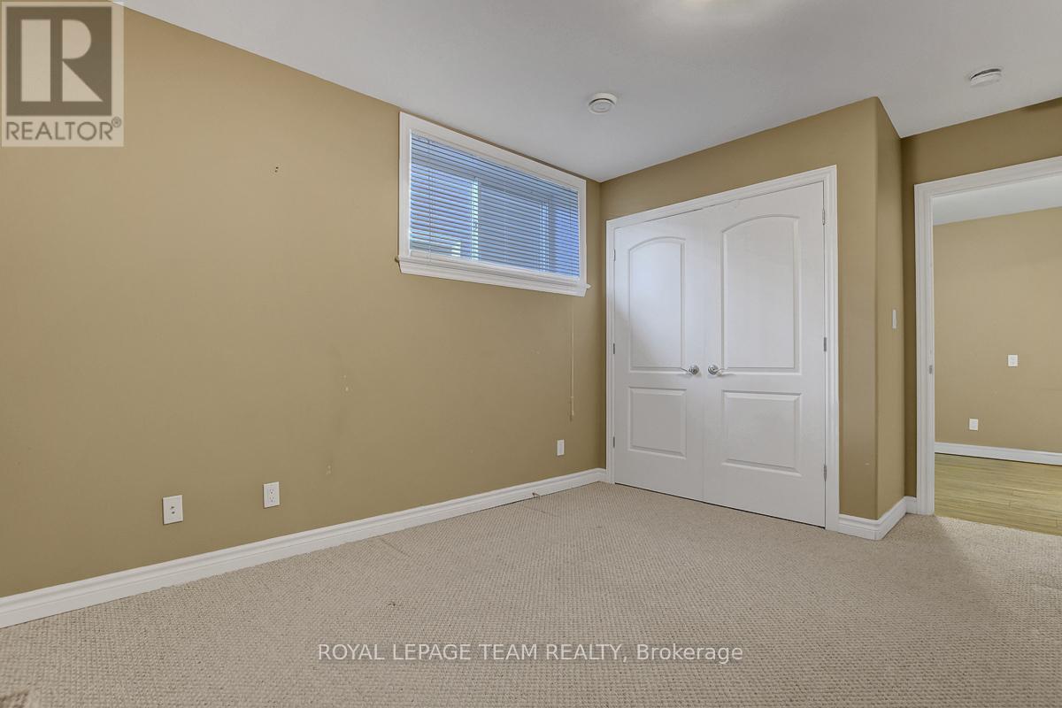 520 Clothier Street W, North Grenville, Ontario  K0G 1J0 - Photo 38 - X12257928