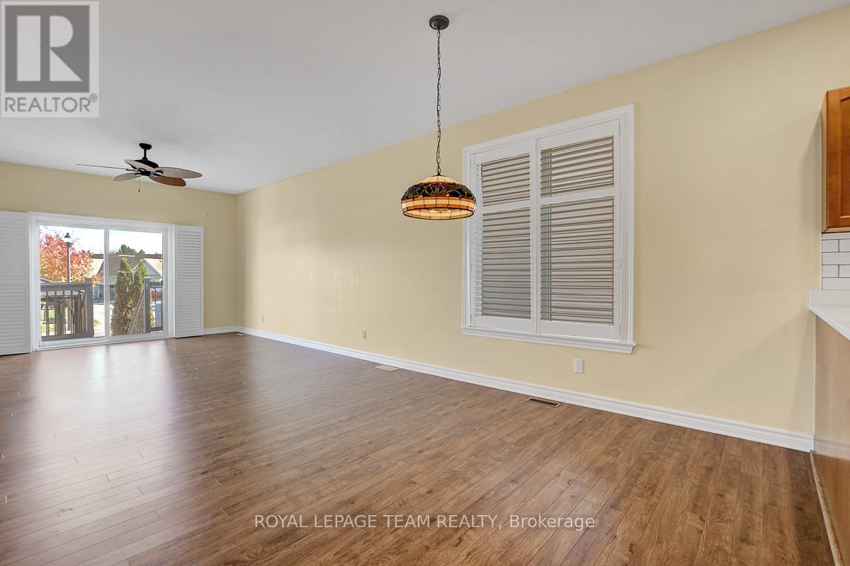 520 Clothier Street W, North Grenville, Ontario  K0G 1J0 - Photo 9 - X12257928