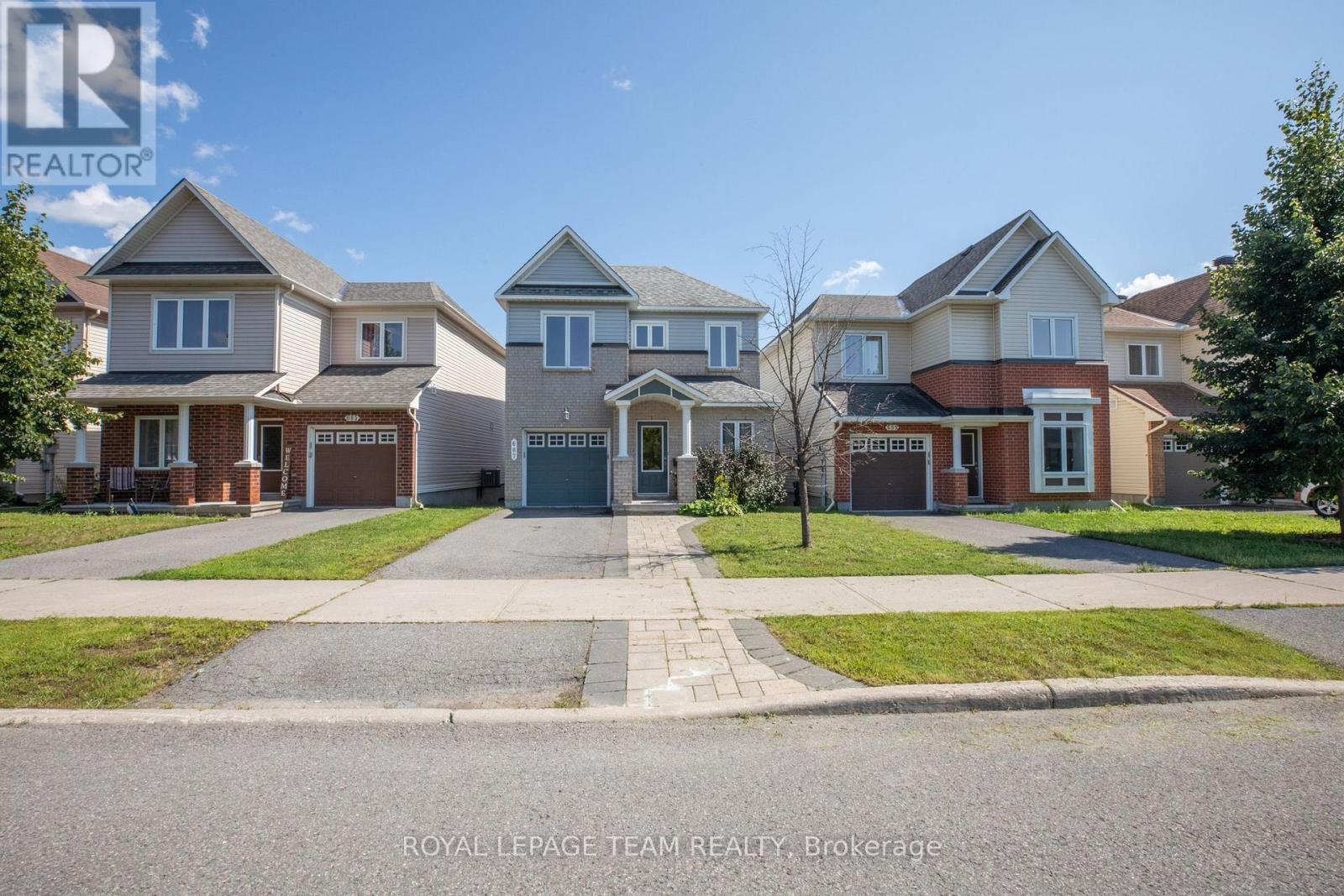 687 Paul Metivier Drive, Ottawa, Ontario  K2J 2T4 - Photo 2 - X12462871