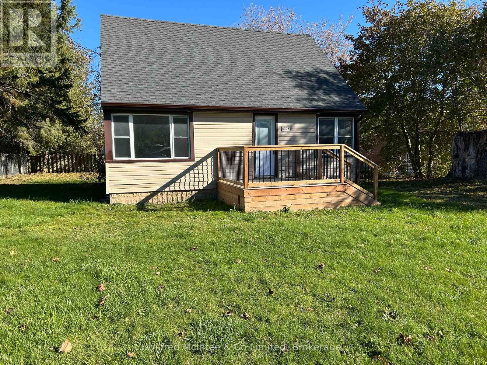 1008 Yonge Street S, Brockton, Ontario  N0G 2V0 - Photo 1 - X12487497