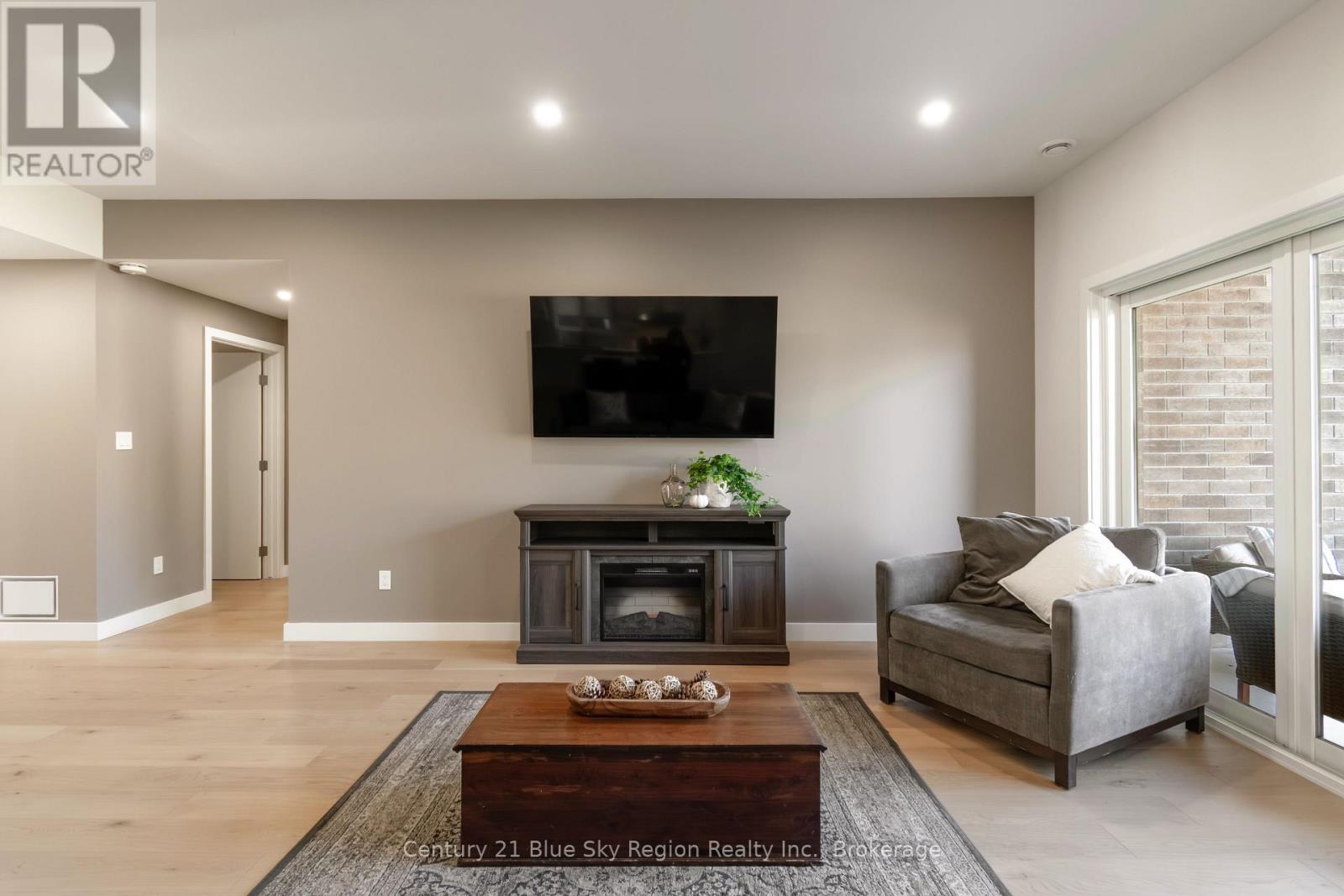 160 Sugarbush Street, North Bay, Ontario  P1C 1M8 - Photo 15 - X12442342