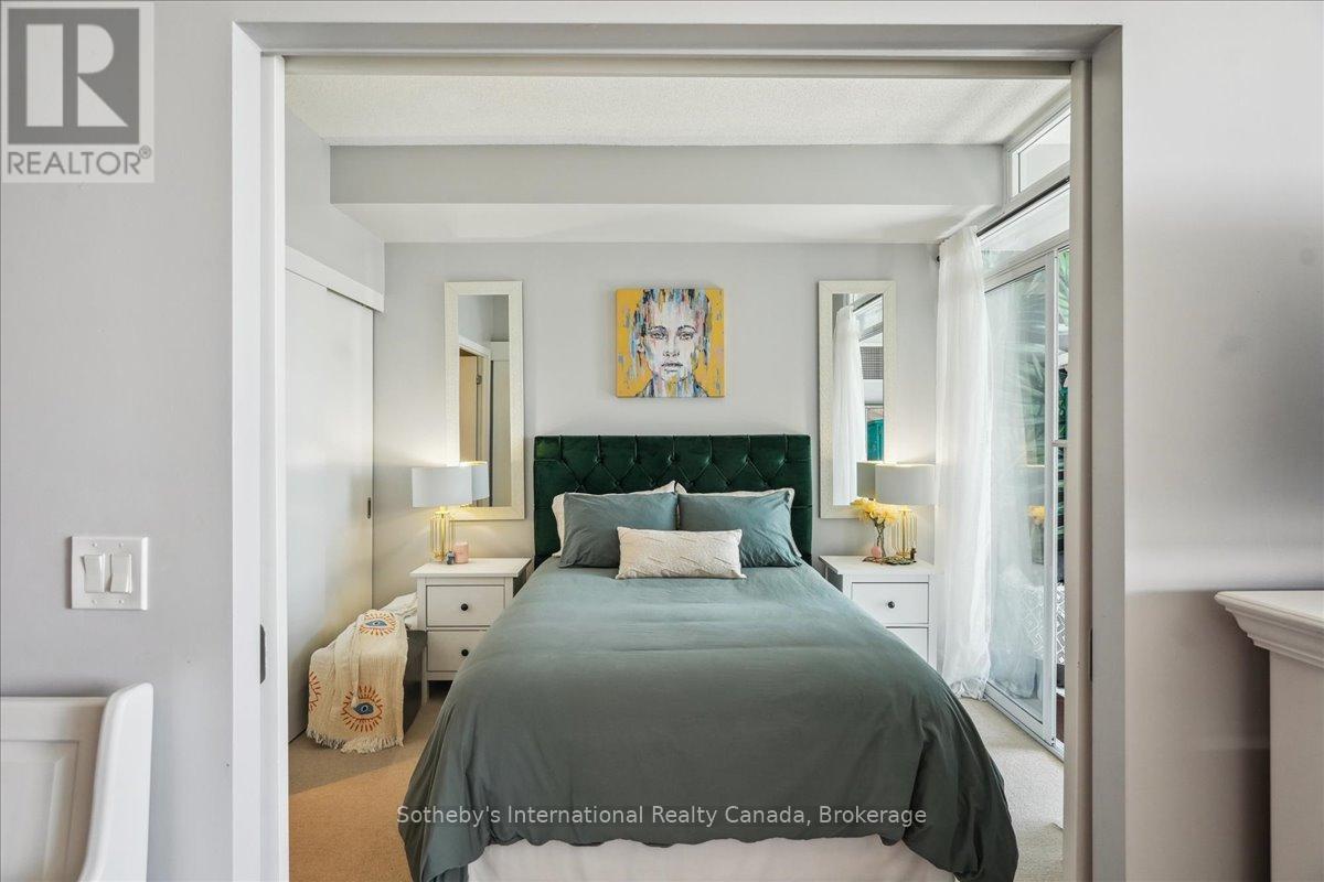 1804 - 218 Queens Quay W, Toronto, Ontario M5J 2Y6 - Photo 19 - C12488196