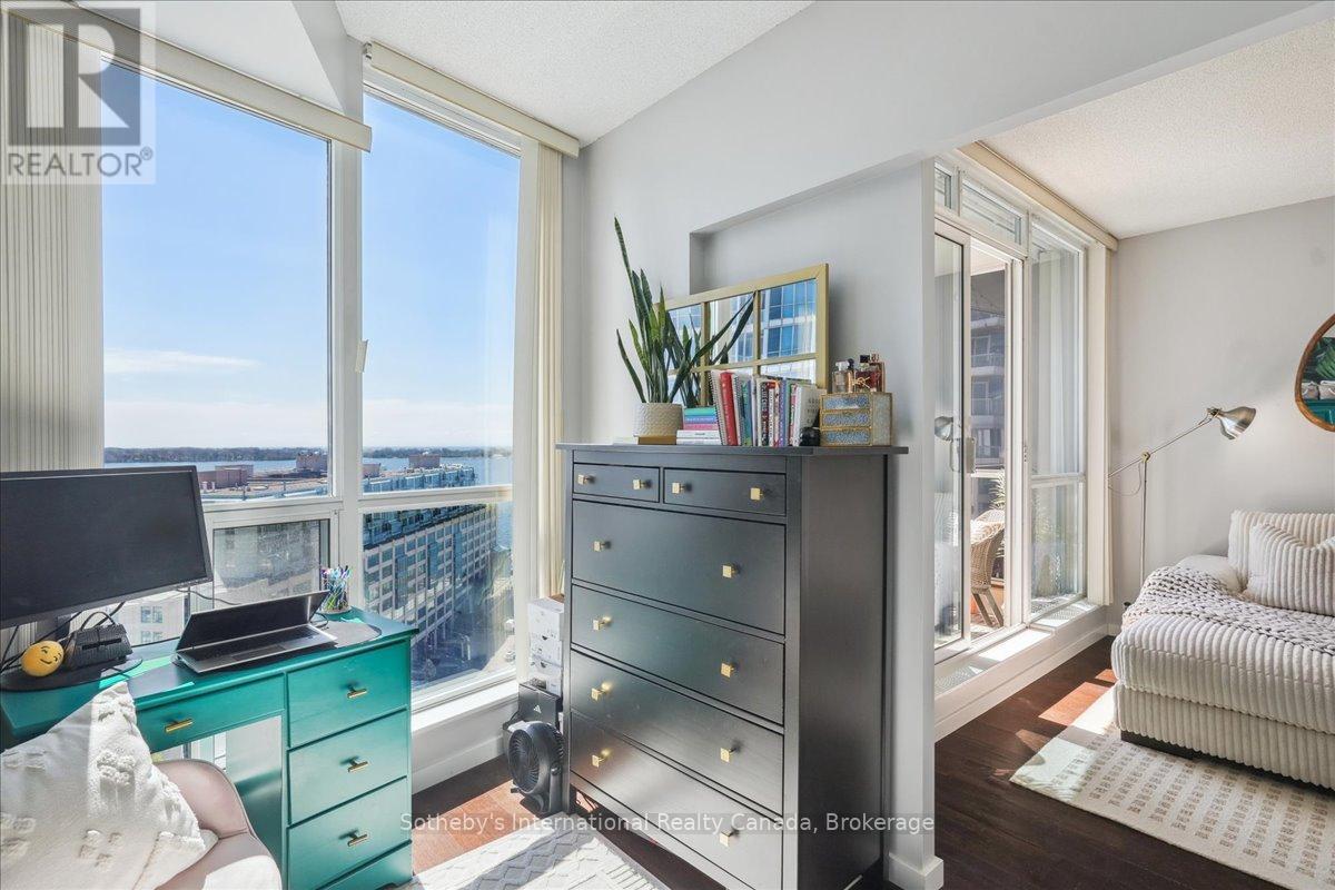 1804 - 218 Queens Quay W, Toronto, Ontario M5J 2Y6 - Photo 28 - C12488196