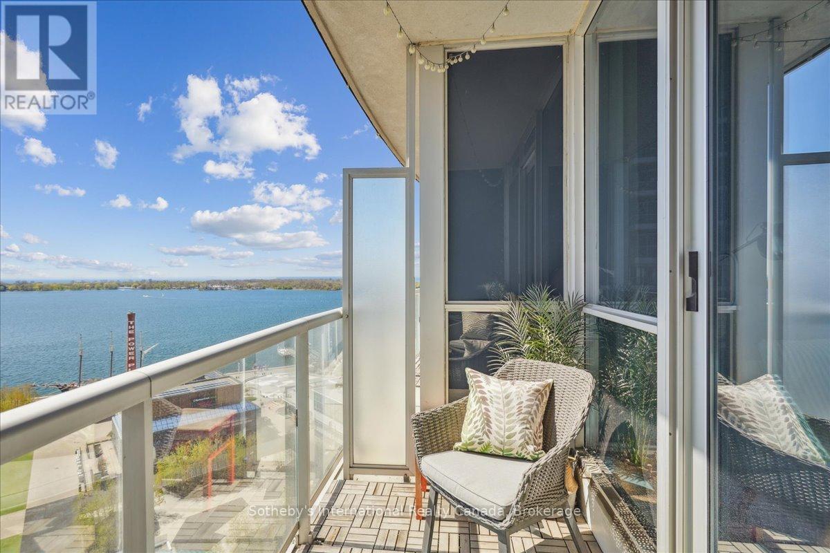 1804 - 218 Queens Quay W, Toronto, Ontario M5J 2Y6 - Photo 34 - C12488196