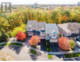319 RAVINEVIEW WAY, Oakville, Ontario
